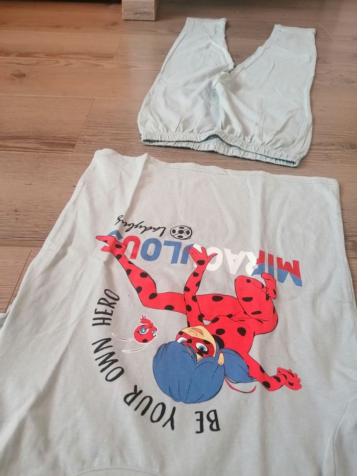 Pyjama miraculous taille 10ans fille - photo numéro 4