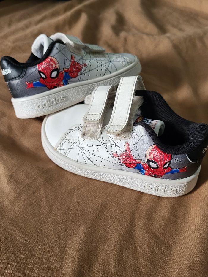 Basket addidas - photo numéro 2