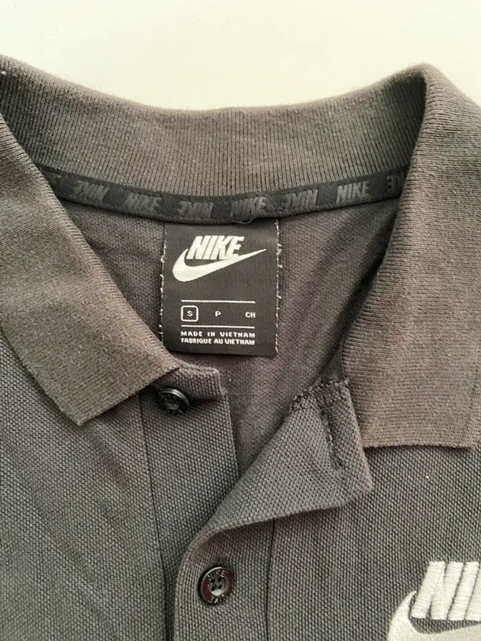 Polo nike noir taille S - photo numéro 2