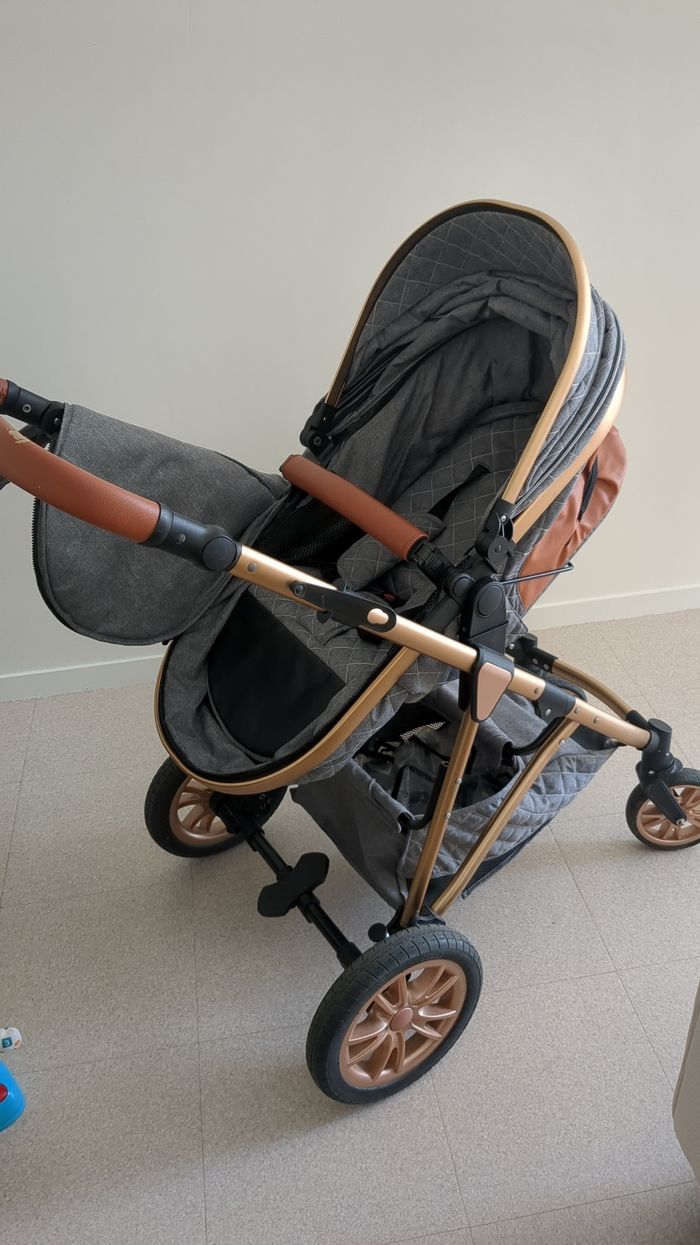 Vend poussette landau et assis