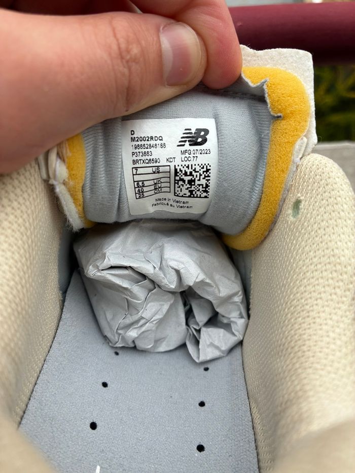 New Balance 2002R Cream  - Taille 40 - Neuves - photo numéro 6