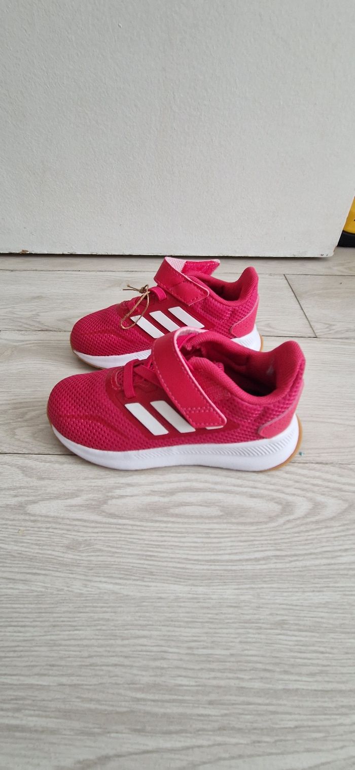 Baskets Adidas, neuves - photo numéro 3