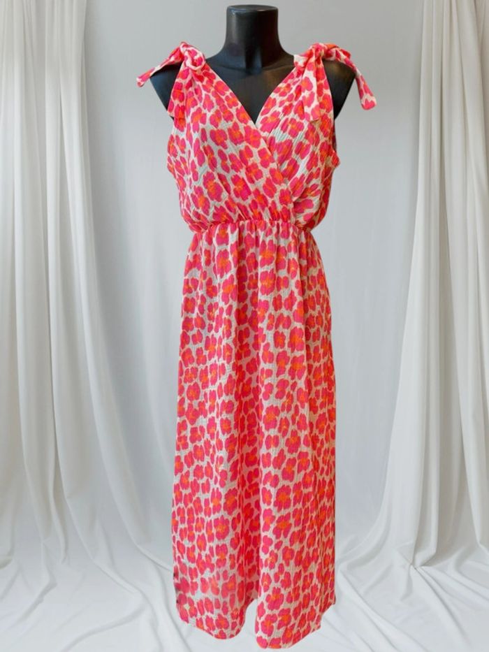 Magnifique robe longue d’été gaz de coton léopard blanc Fushia grande taille 42-46