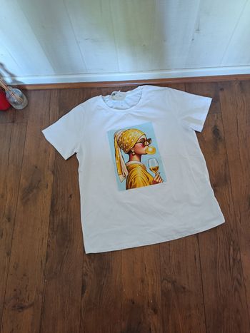 Tee shirt blanc avec flocage