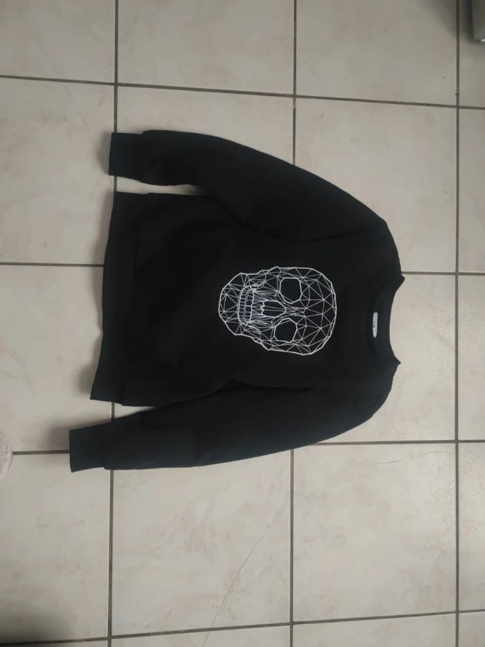 Sweat tête de mort