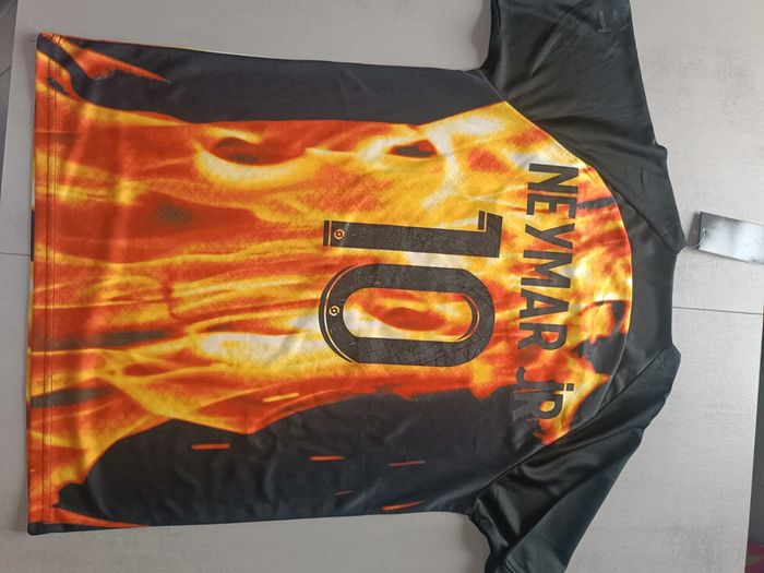 Maillot PSG taille S - photo numéro 4
