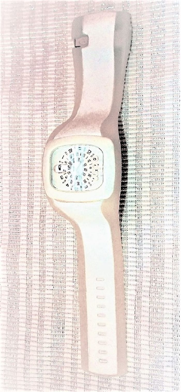 Montre "ODM" - photo numéro 2