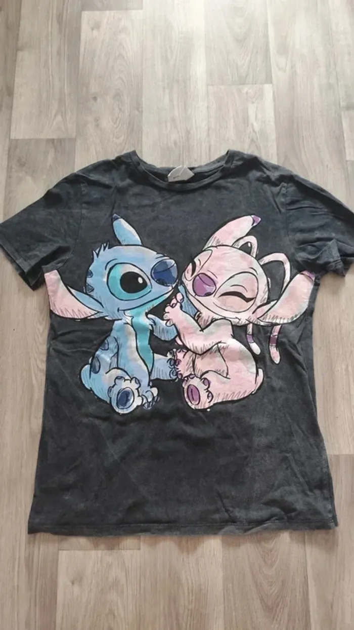 Lot vêtements Stitch - photo numéro 7