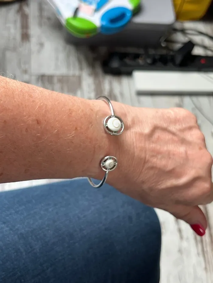Bracelet métal argenté et oeils  de sainte Lucie - photo numéro 6