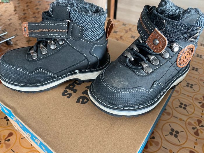 Chaussures hiver fourees enfant T22 - photo numéro 2