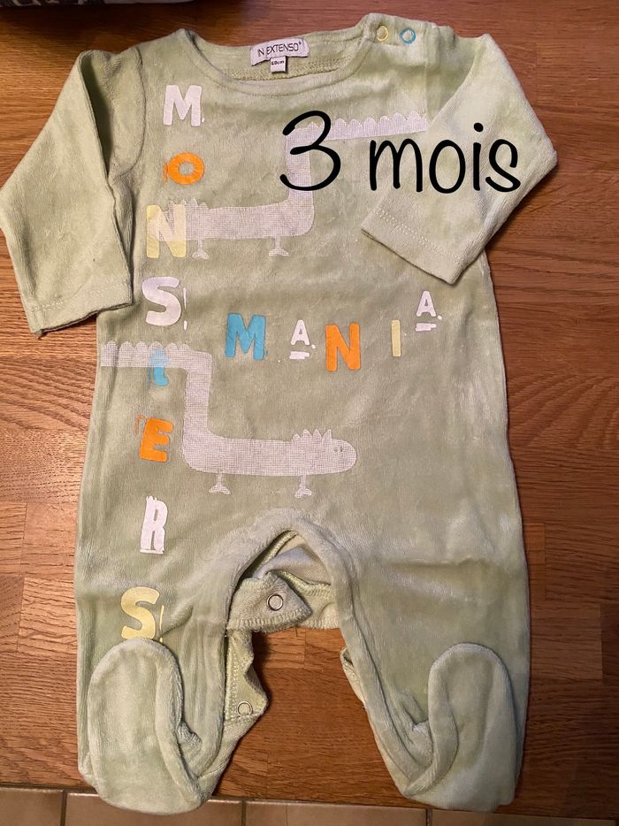 Pyjama ~ 3 mois