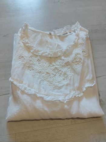 Très jolie blouse Dentelle Mango taille L