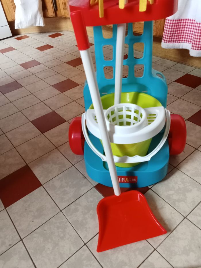 Chariot de ménage - photo numéro 3