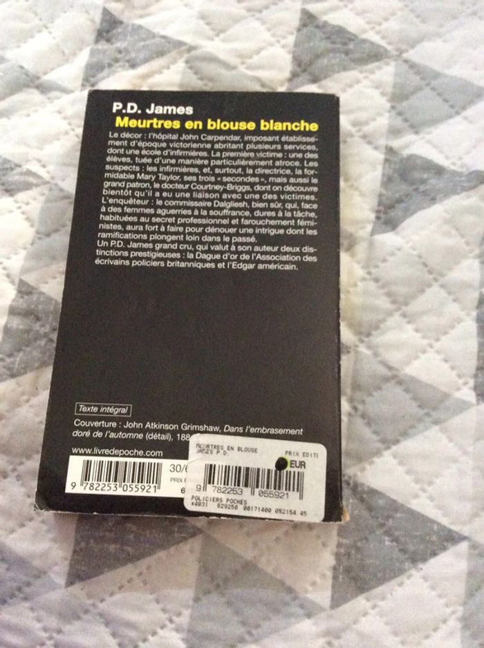 #meurtres en blouse blanche P.D James - photo numéro 3