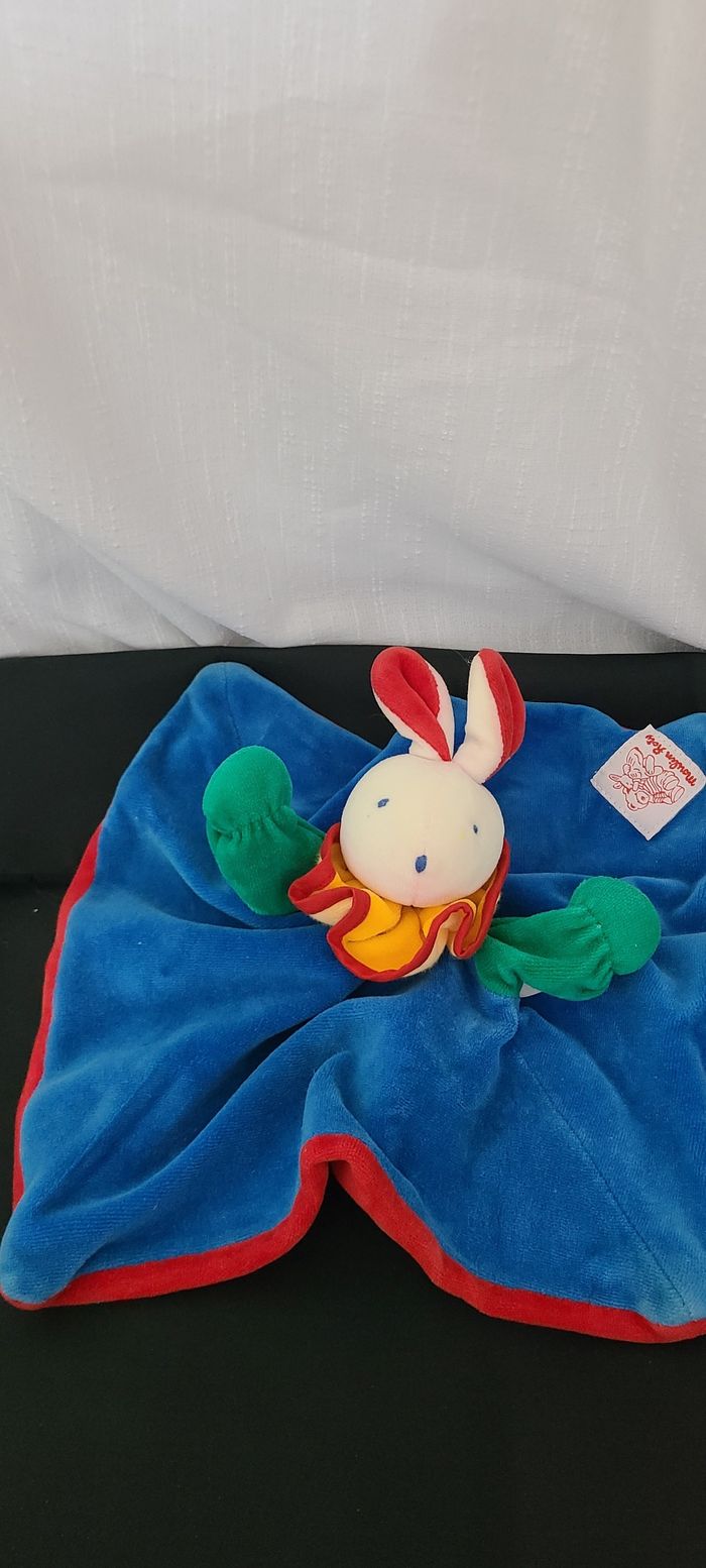 Doudou Plat/Mouchoir Lapin Blanc Bleu Rouge Jaune Vert Vite Un Câlin Moulin Roty - photo numéro 3