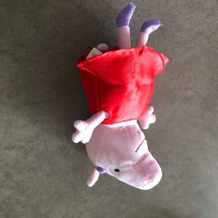 Doudou Peppa PiG