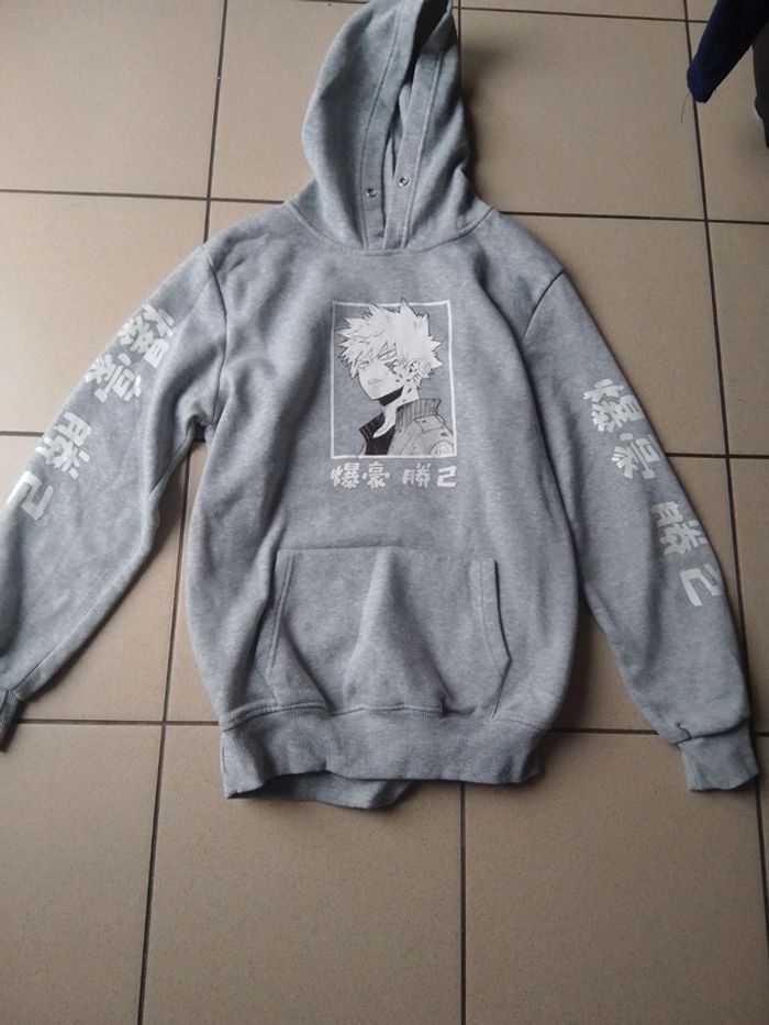 Pull a capuche