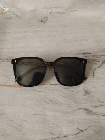 Lunette de soleil femme