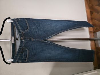 jean esmara T42