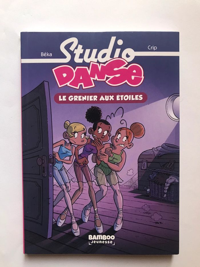 Livre « Studio Danse: le grenier aux étoiles »