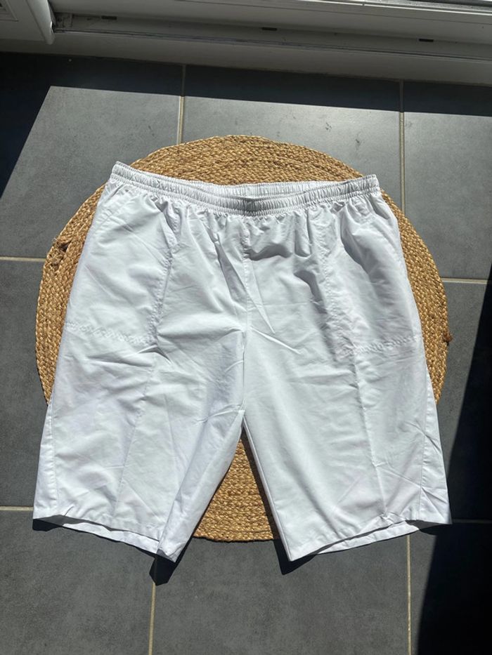 Short bermuda blanc