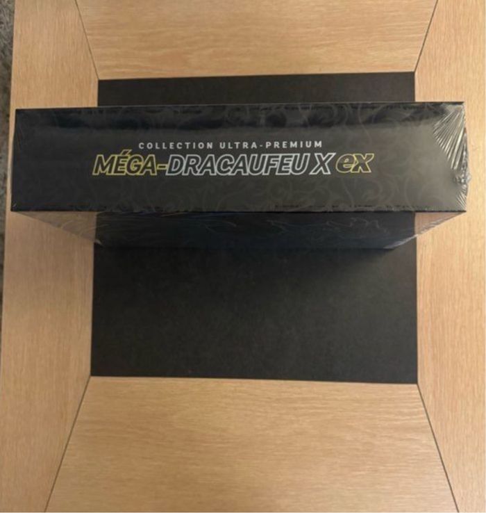 Pokémon - Coffret Collection Ultra Premium (UPC) ME02 : Méga-Dracaufeu X ex Neuf Français - photo numéro 3