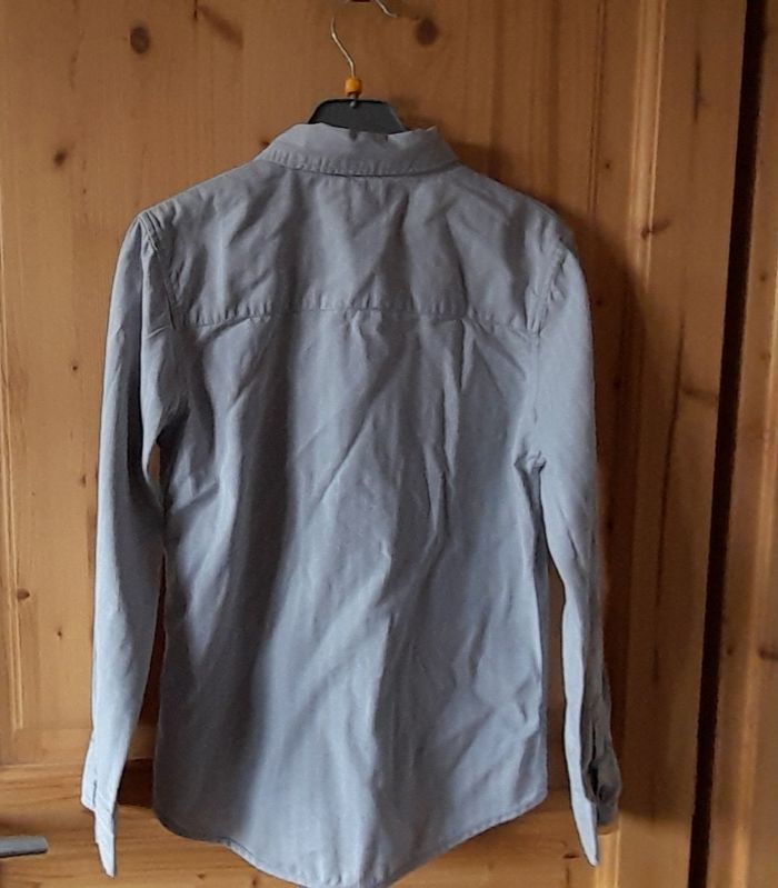 Chemise grise 10 ans - photo numéro 2