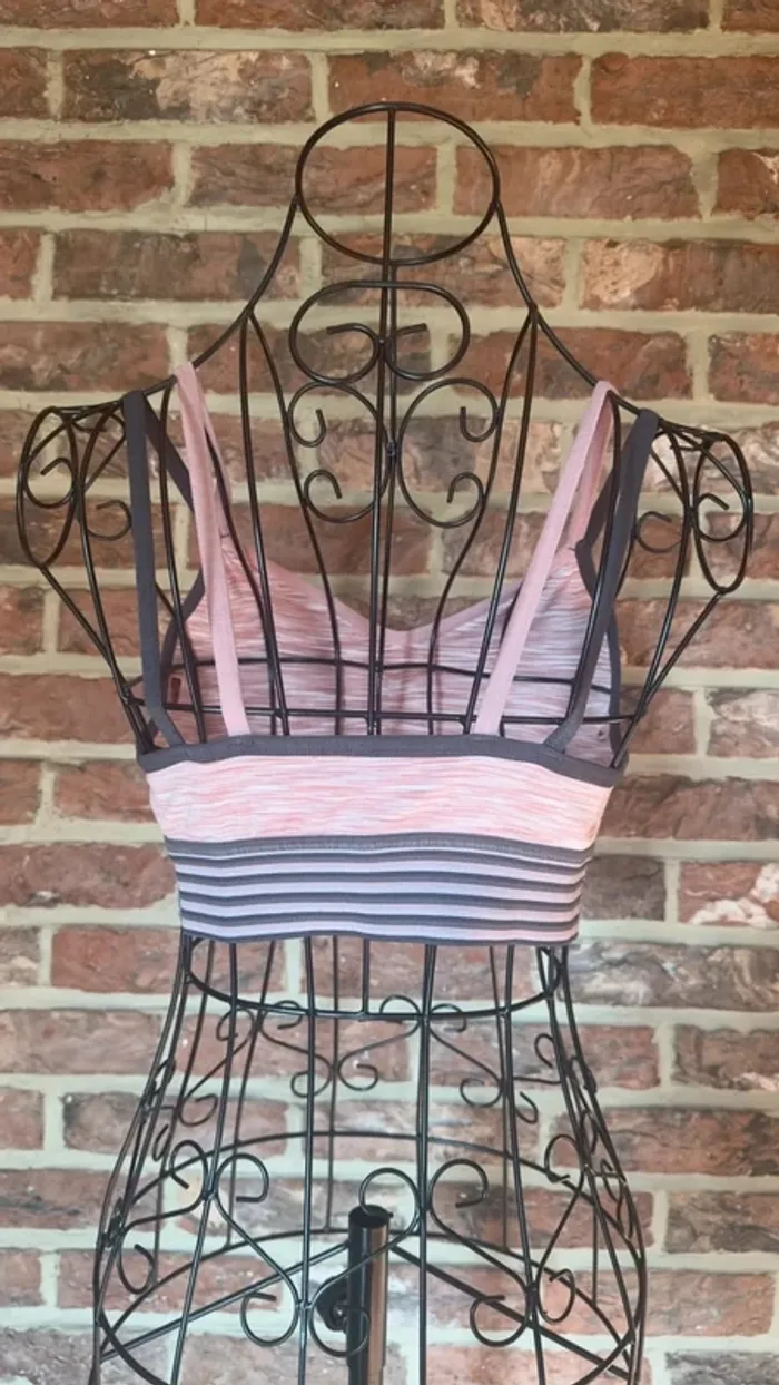 Brassière rose et grise Usa Pro Taille S / 36 - photo numéro 9
