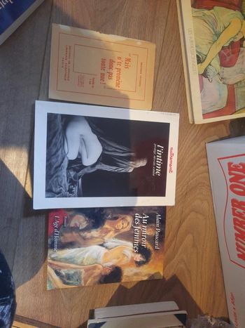 Lot livre femme et intimité p j