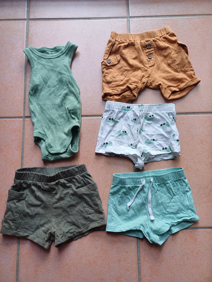 Lot de 14 vêtements garçon 9 mois été - photo numéro 2