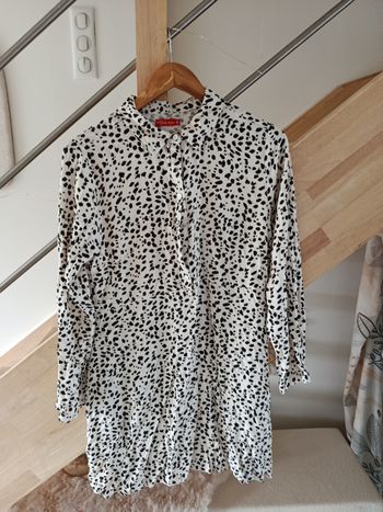 Robe noire et blanche 