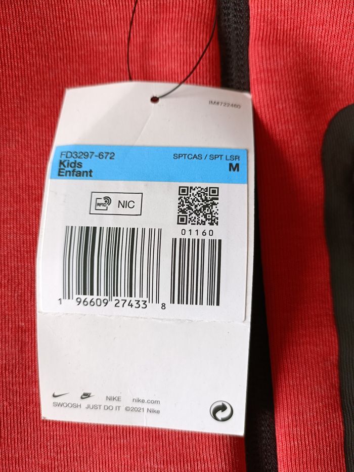 Gilet enfant Nike taille 10-12ans - photo numéro 3