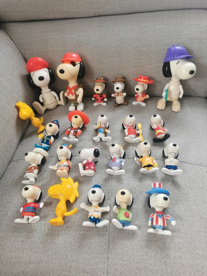 Gros lot de 23 figurines Peanuts Snoopy McDonald's 1999 - photo numéro 1