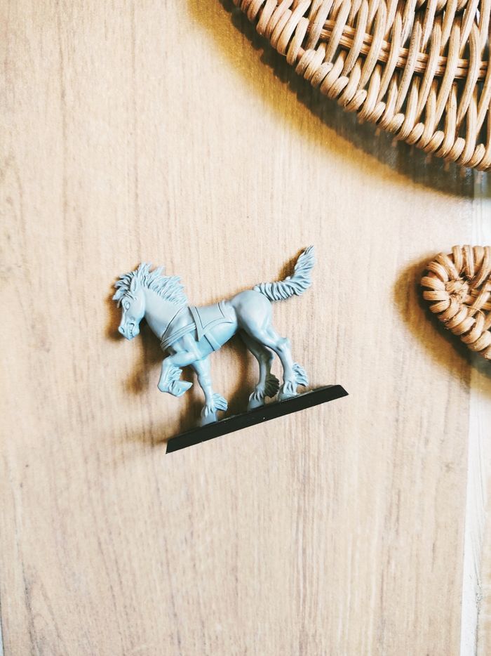 🪖Figurine cheval cavalerie classique Cheval en resine marque Warhammer games workshop - photo numéro 3