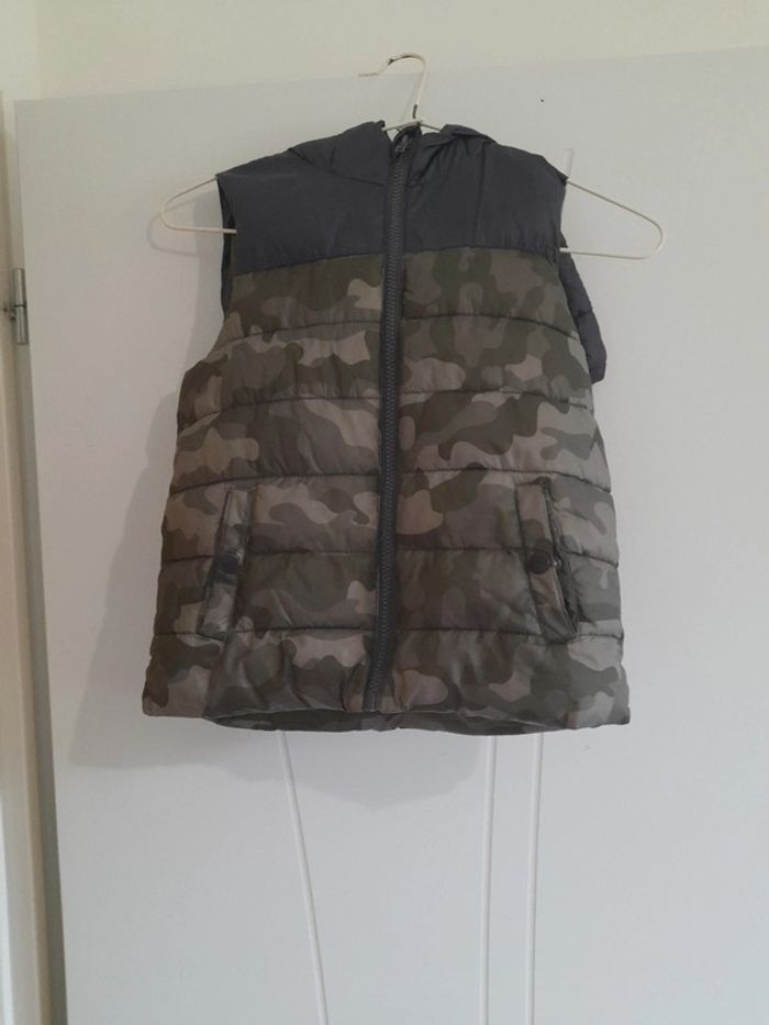 Veste doudoune à capuche imperméable sans manche