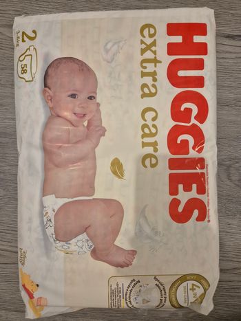 1 pack de couches huggies taille 2