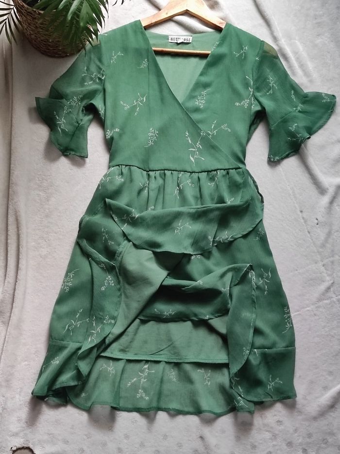 Robe d'été courte verte XS - photo numéro 3