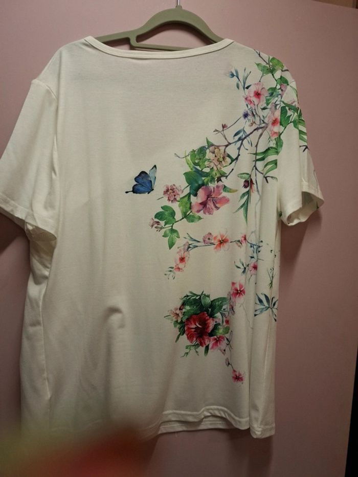Tee shirt motif fleuris femme - photo numéro 4