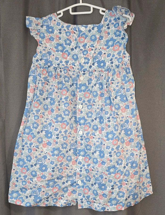 Robe en liberty, créatrice "Passeplume", 5 ans. Neuve - photo numéro 2