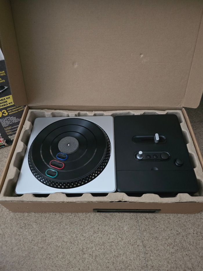 Jeu nintendo wii Dj hero - photo numéro 3