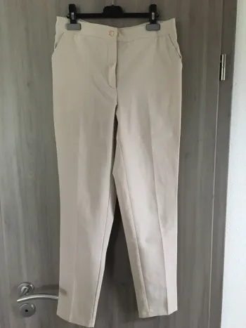Pantalon cigarette beige T.M