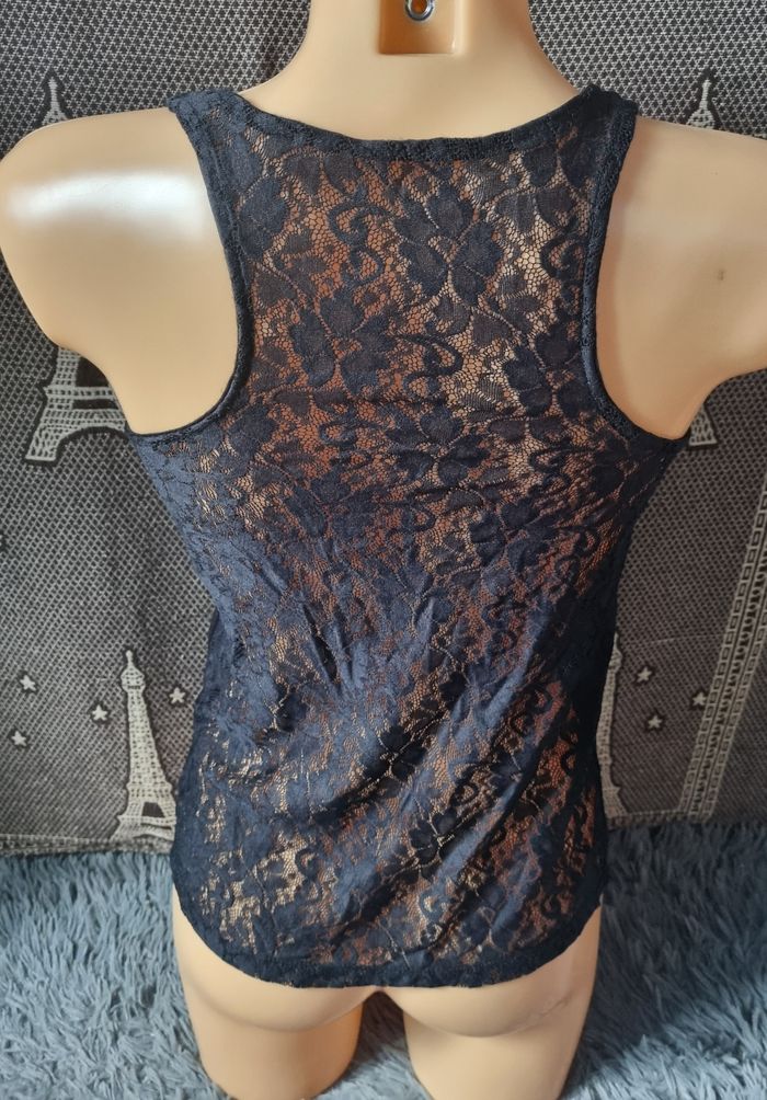 Débardeur noir avec dentelle brodée au dos taille S-M - photo numéro 3