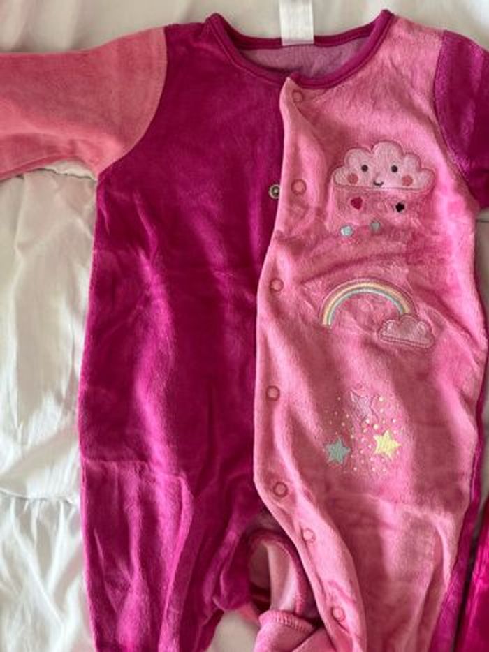 Pyjamas velours 3 mois - photo numéro 3
