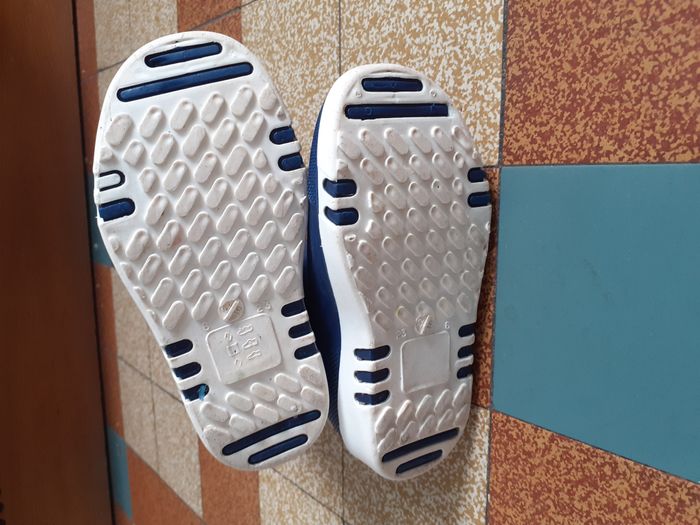 Bottes de pluie taille 23 - photo numéro 5