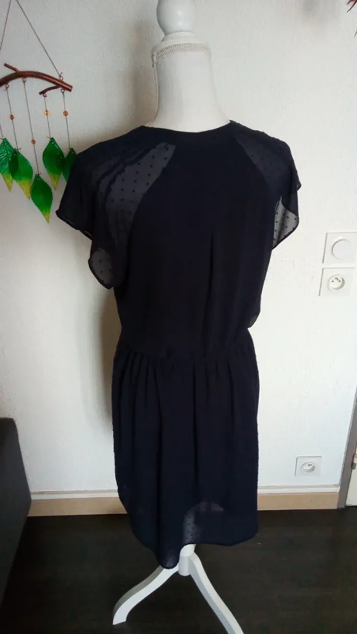 H&M Robe fluide voilage marine - photo numéro 3