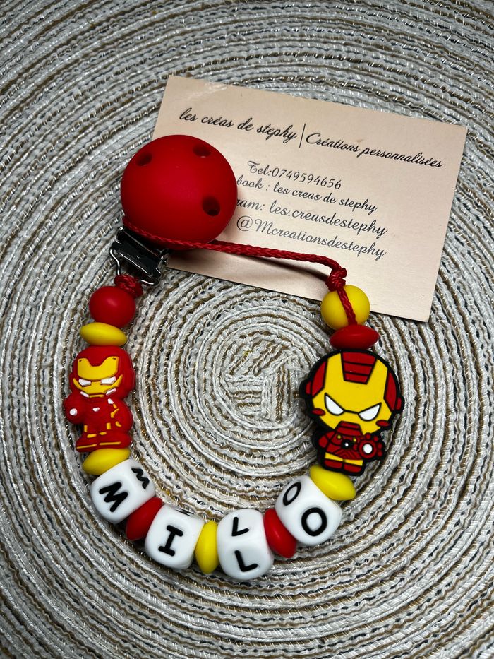 Attache tétine Iron man