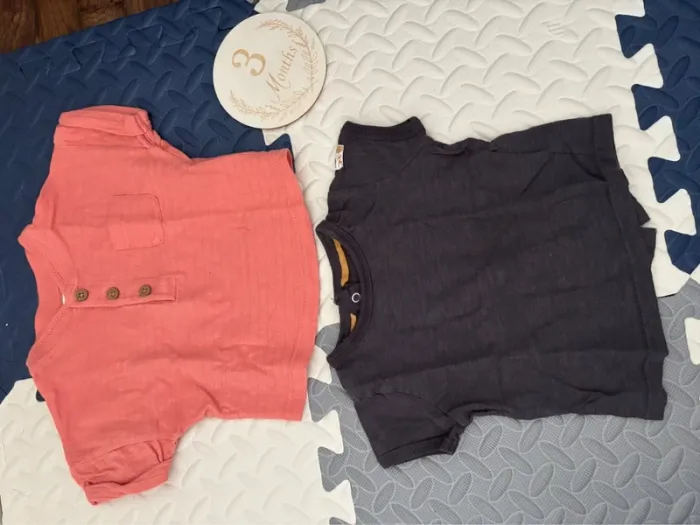 Lot/ensemble de 2 tee shirts manches courtes 3 mois - photo numéro 2