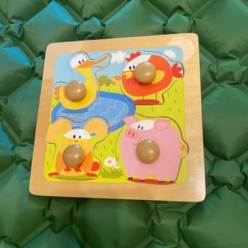 Puzzle en bois basse cours  premier âge