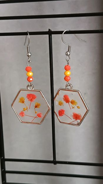 Jolies boucles en fleurs séchées