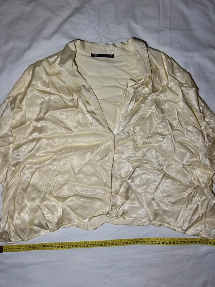 Chemise en velours Zara - photo numéro 2